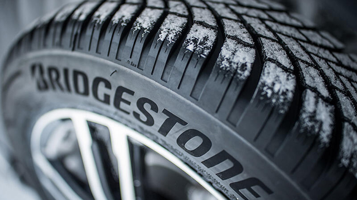 Bridgestone Blizzak LM005 Bridgestone Blizzak LM005-banden voor Porsche Panamera