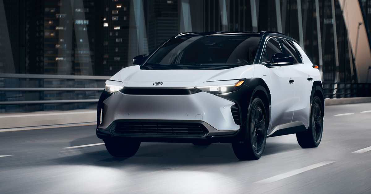 2025 Toyota bZ4X Nightshade Edition - Windchill Pearl - Zijaanzicht