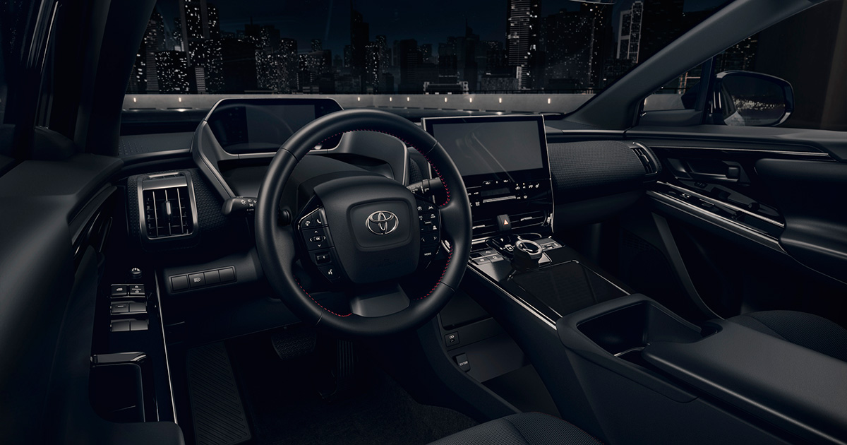 2025 Toyota bZ4X Nightshade Edition - Windchill Pearl - Achteraanzicht
