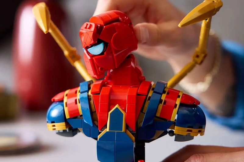 Details van Spider-Man's mini-bust Details van Spider-Man's mini-bust