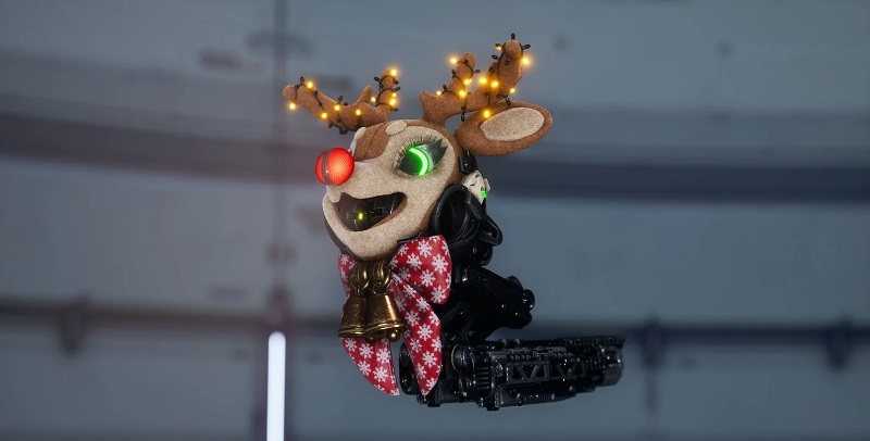 Feestelijke gevechtsdrone met rendiermasker Feestelijke gevechtsdrone met rendiermasker