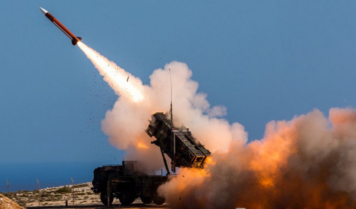 Luchtverdediging, munitie, ondersteunende uitrusting en meer: VS kondigt nieuw militair hulppakket van 1,2 miljard dollar aan voor Oekraïne Luchtverdediging, munitie, ondersteunende uitrusting en meer: VS kondigt nieuw militair hulppakket van 1,2 miljard dollar aan voor Oekraïne