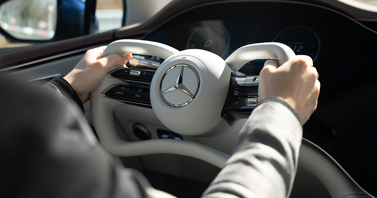 Geavanceerde stuursysteemtechnologie in Mercedes-Benz Geavanceerde stuursysteemtechnologie in Mercedes-Benz