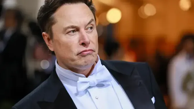 Elon Musk De verbaasde uitdrukking van Elon Musk