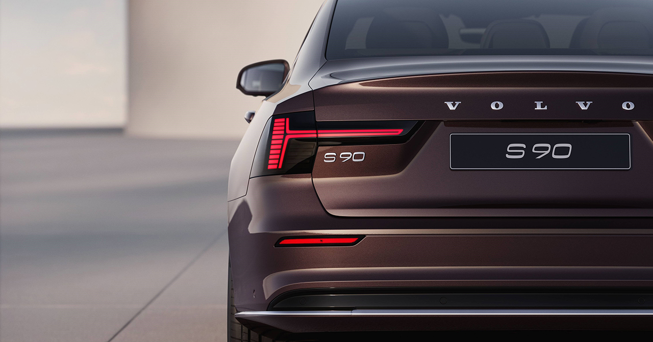 Achterlichten van de vernieuwde Volvo S90 Achterlichten van de vernieuwde Volvo S90