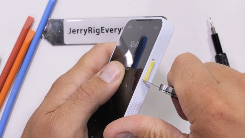 Het demonteren van de Fairphone 6 Het demonteren van de Fairphone 6
