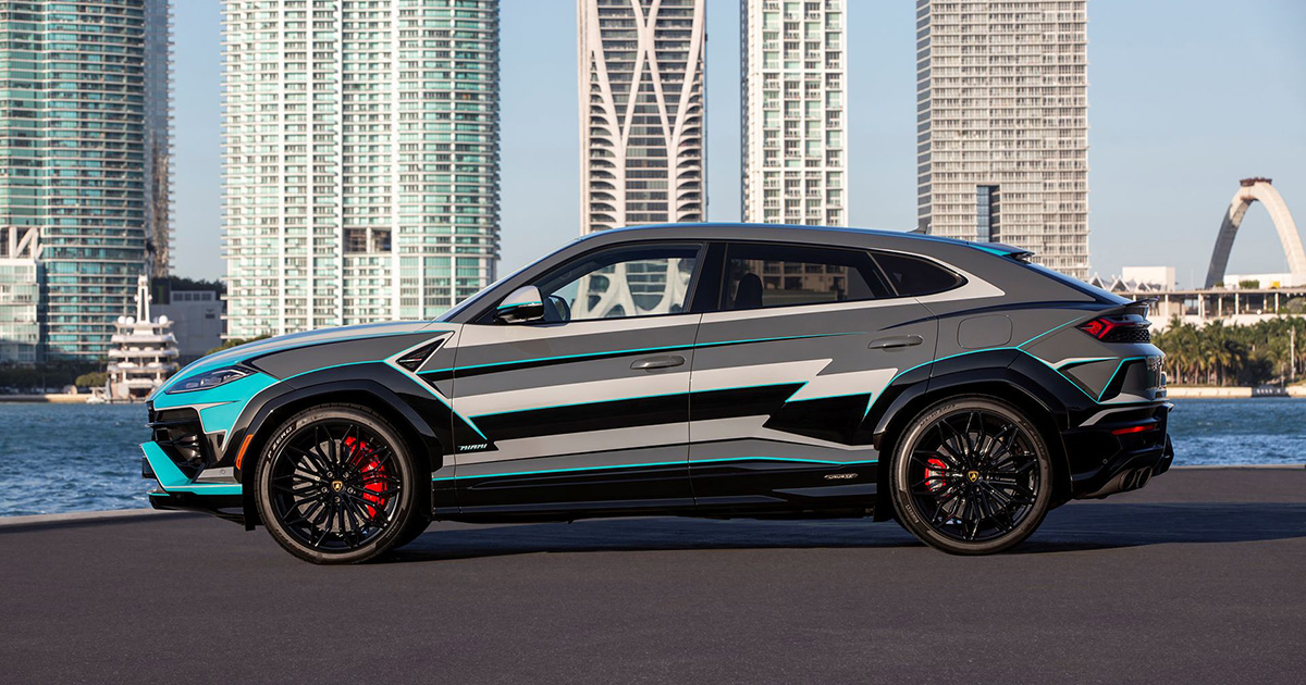 Speciale Urus SE dorpelplaten met 'MIAMI'-belettering Speciale Urus SE dorpelplaten met 'MIAMI'-belettering