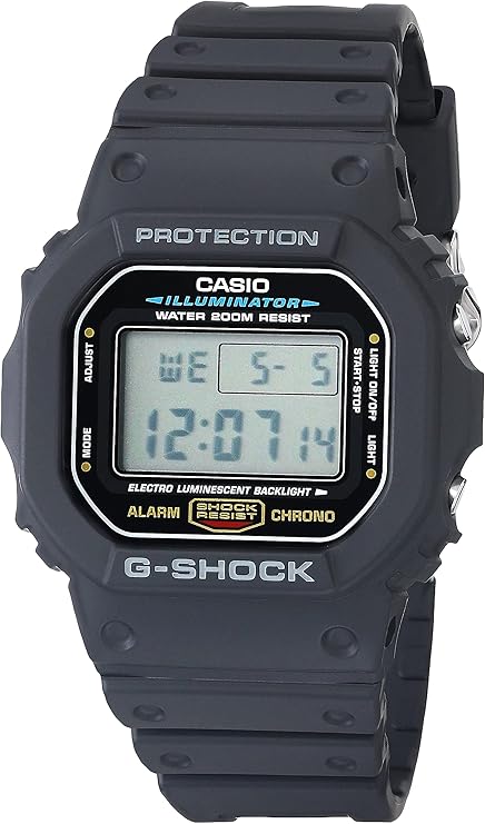 Casio G-Shock DW5600UE vanuit verschillende hoeken Casio G-Shock DW5600UE vanuit verschillende hoeken