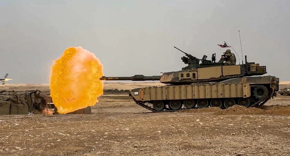 M1A2 Abrams in actie tijdens training M1A2 Abrams tijdens een oefening. Illustratie: Amerikaanse leger