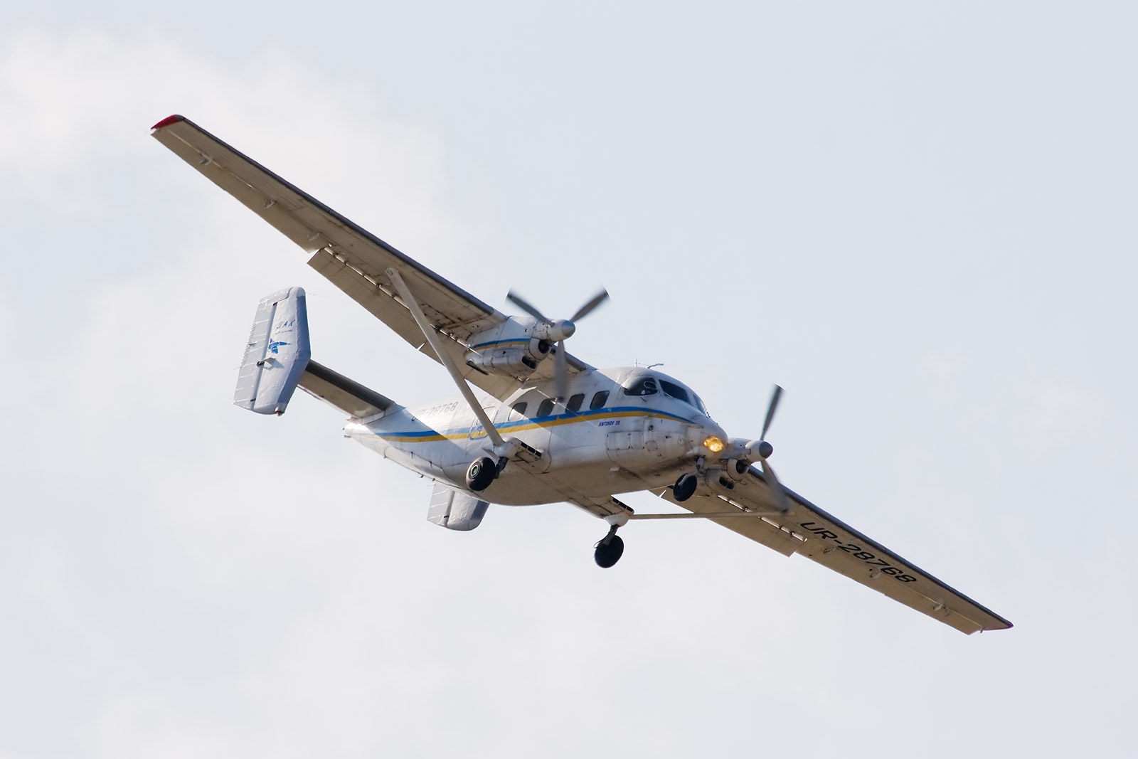 Een An-28 vliegtuig. Illustratie van Wikipedia
