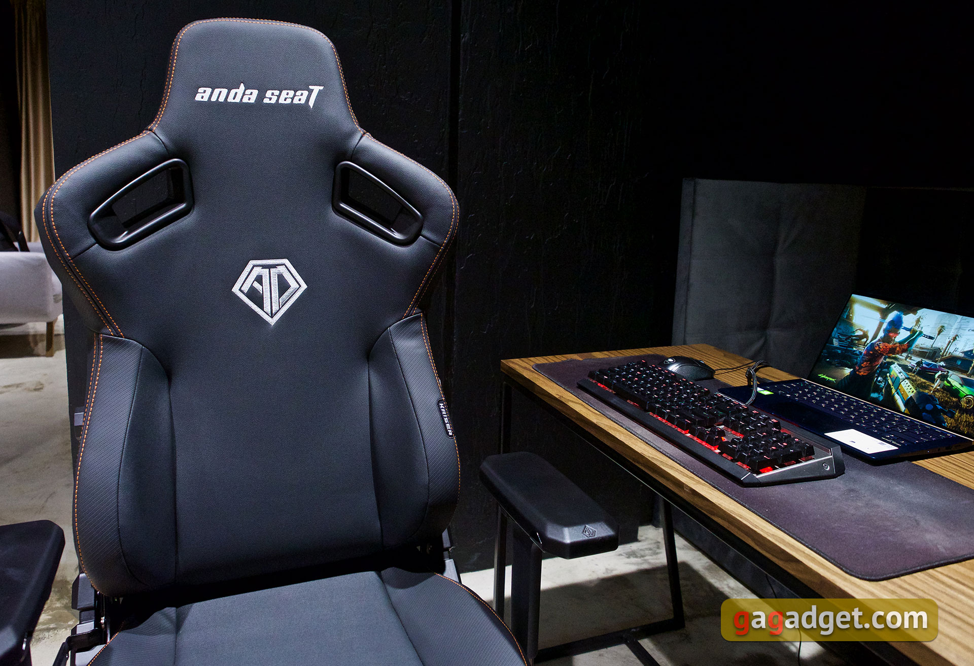 Spel troon: De Anda Seat Kaiser 3 XL-5 Spel troon: De Anda Seat Kaiser 3 XL-5