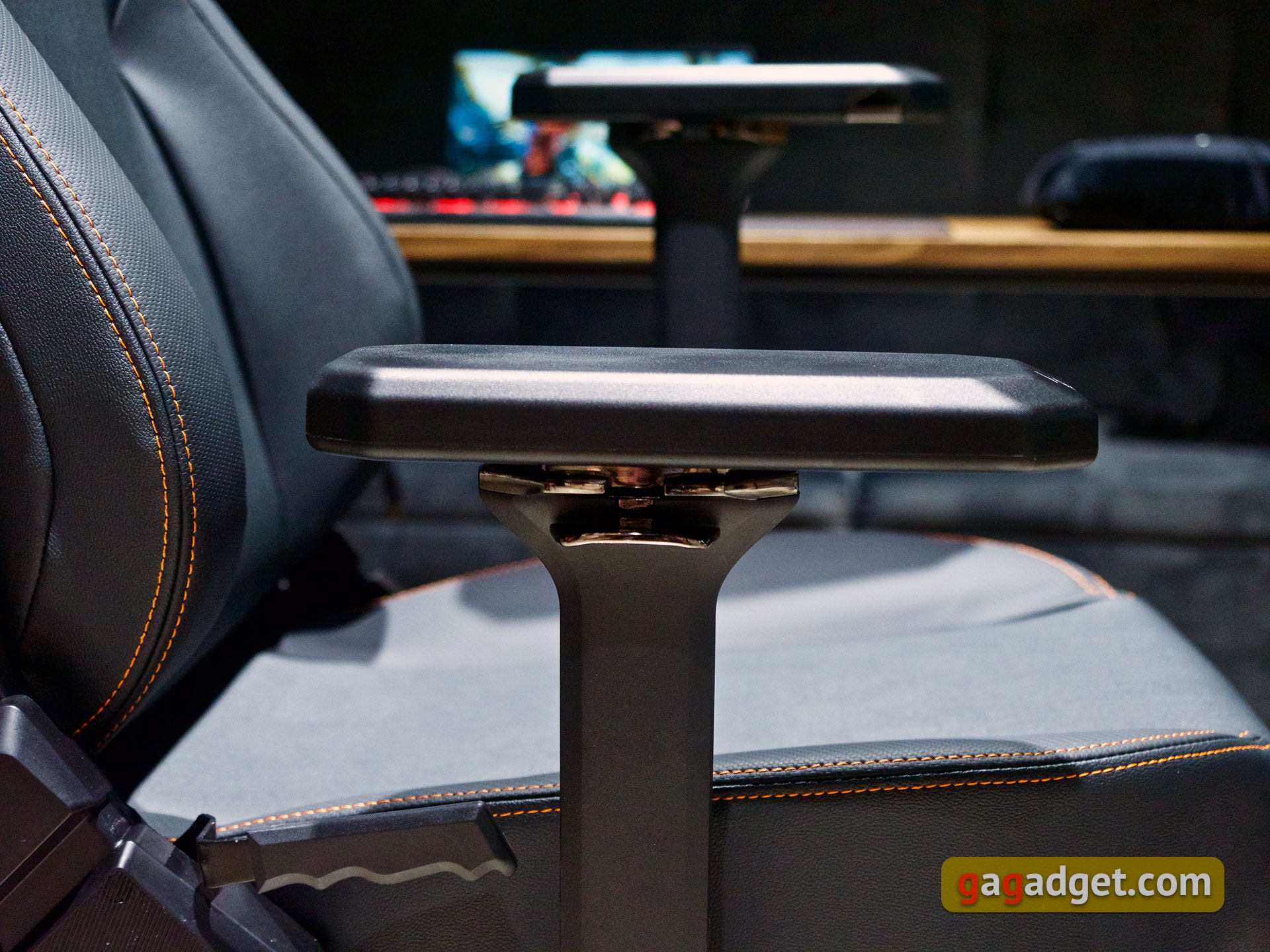 Spel troon: De Anda Seat Kaiser 3 XL-35 Spel troon: De Anda Seat Kaiser 3 XL-35