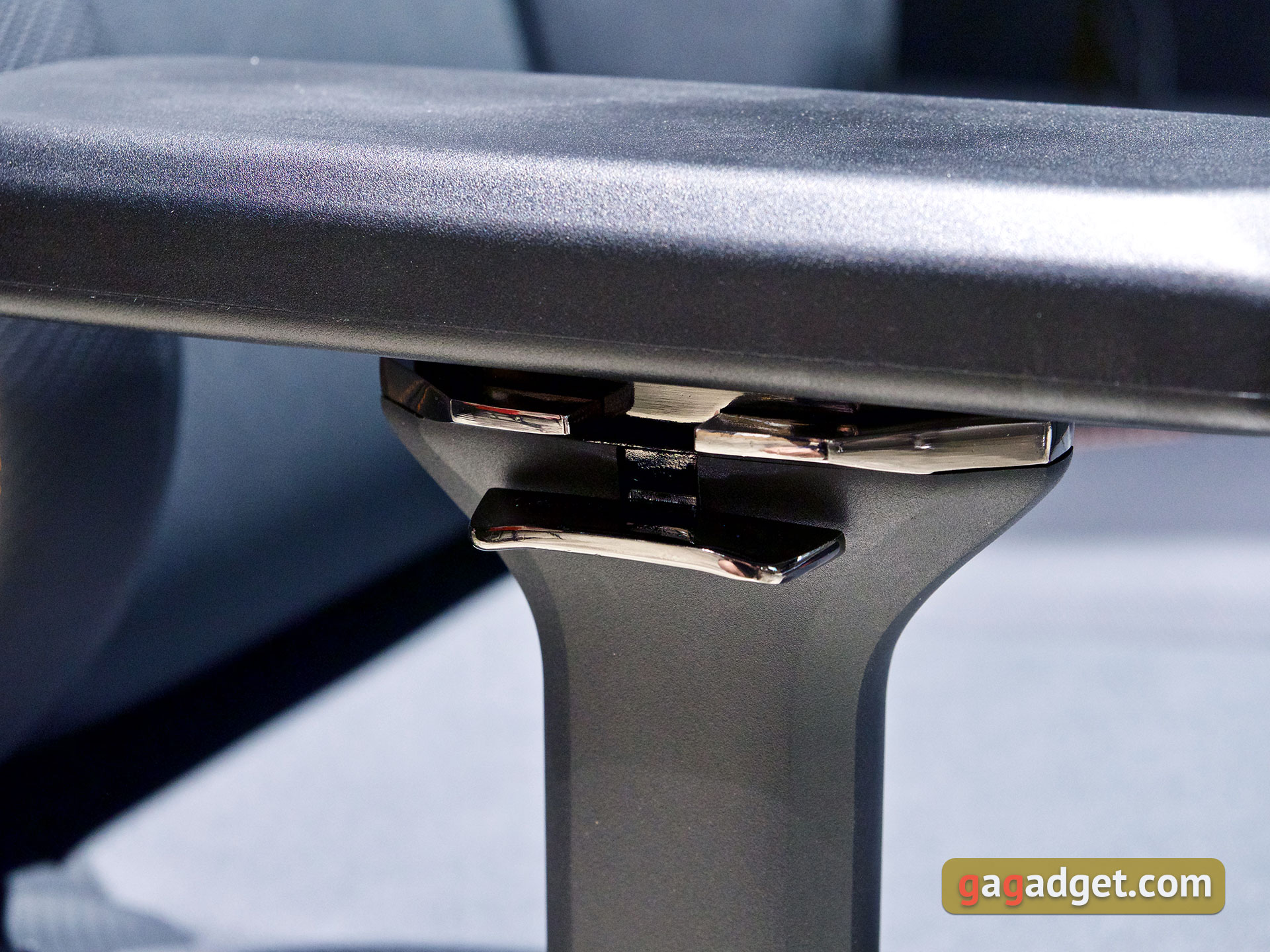 Spel troon: De Anda Seat Kaiser 3 XL-39 Spel troon: De Anda Seat Kaiser 3 XL-39