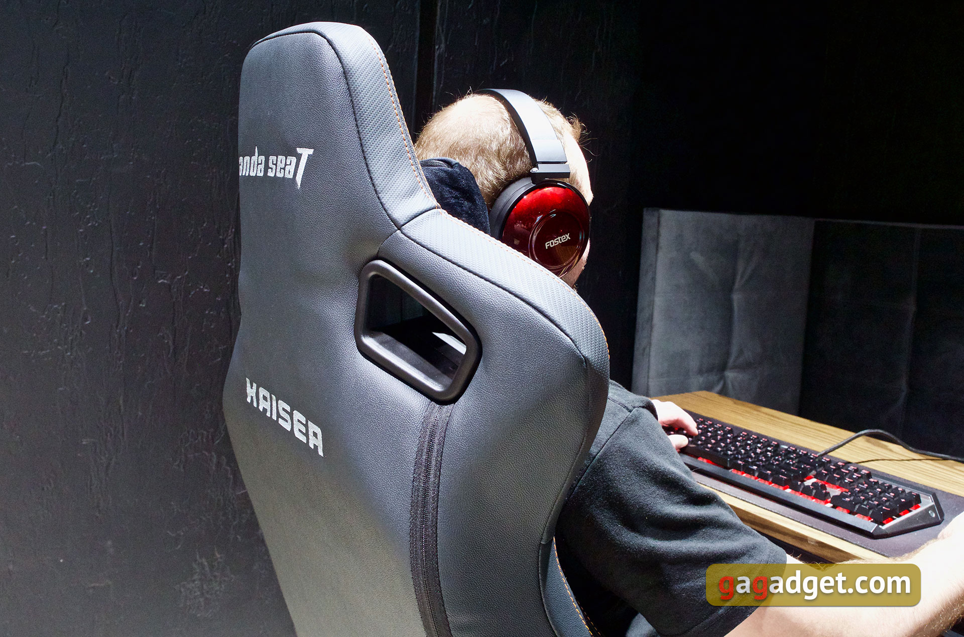 Spel troon: De Anda Seat Kaiser 3 XL-67 Spel troon: De Anda Seat Kaiser 3 XL-67