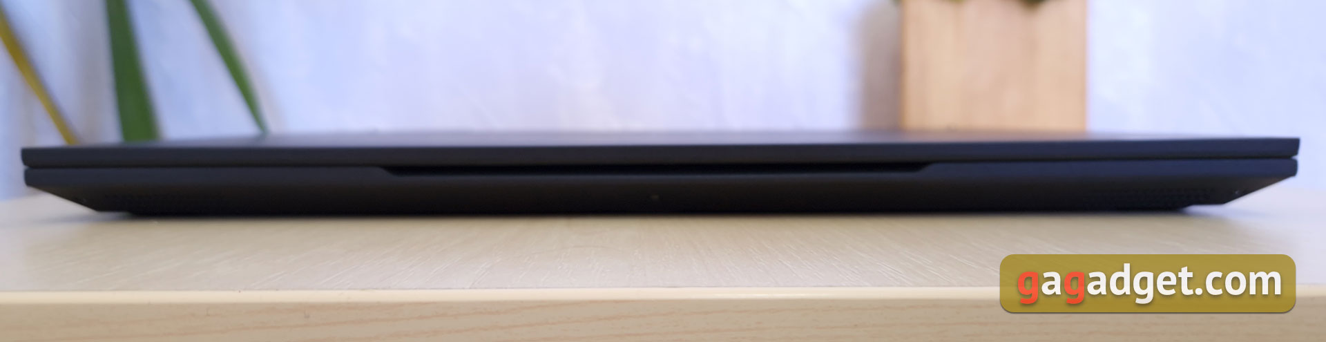 ASUS ExpertBook B7 Flip (B7402FEA) Overzicht: het vlaggenschip bedrijfsnotebook met een robuust chassis-12 ASUS ExpertBook B7 Flip (B7402FEA) Overzicht: het vlaggenschip bedrijfsnotebook met een robuust chassis-12