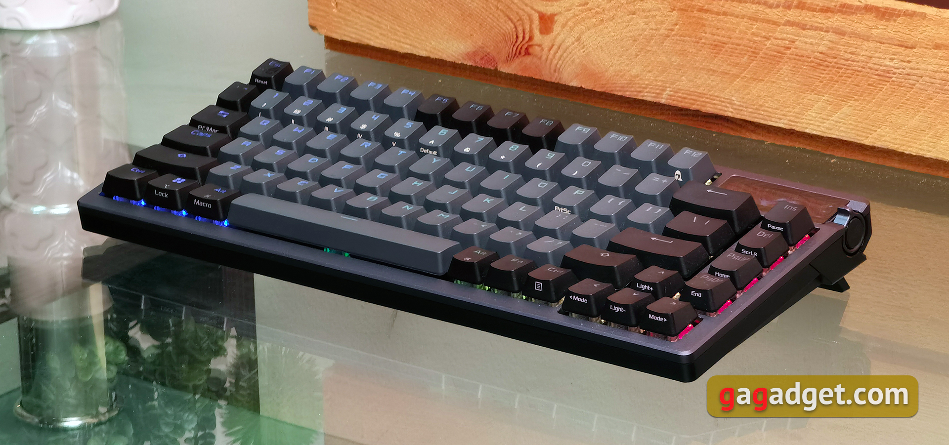 ASUS ROG Azoth review: een compromisloos mechanisch toetsenbord voor gamers dat je niet zou verwachten ASUS ROG Azoth review: een compromisloos mechanisch toetsenbord voor gamers dat je niet zou verwachten