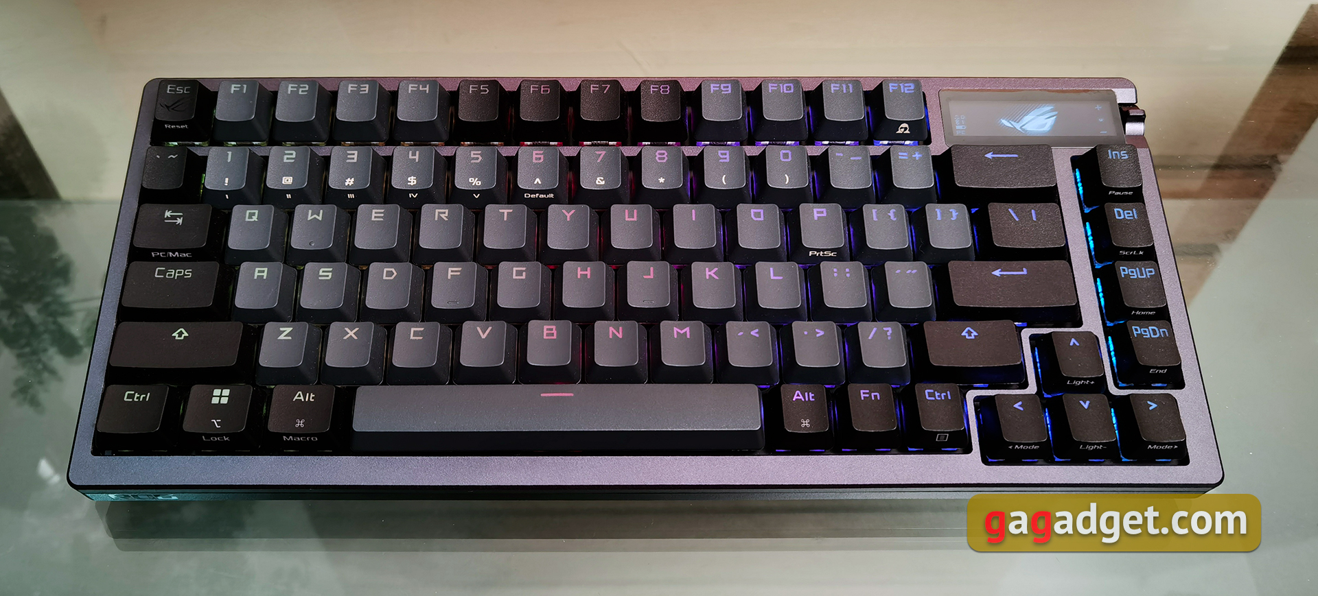 ASUS ROG Azoth review: een compromisloos mechanisch toetsenbord voor gamers dat je niet zou verwachten-11 ASUS ROG Azoth review: een compromisloos mechanisch toetsenbord voor gamers dat je niet zou verwachten-11