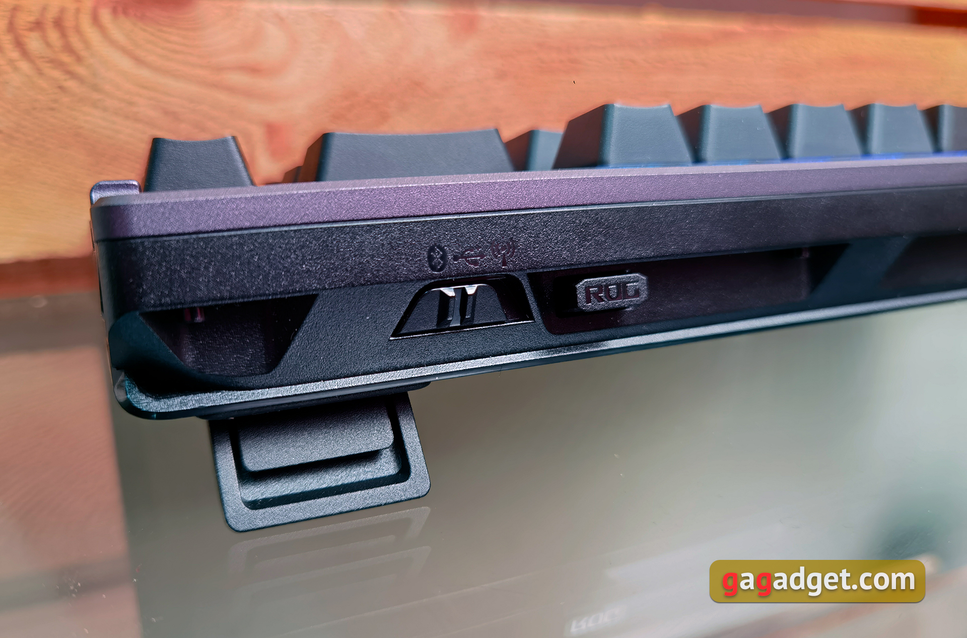 ASUS ROG Azoth review: een compromisloos mechanisch toetsenbord voor gamers dat je niet zou verwachten-18 ASUS ROG Azoth review: een compromisloos mechanisch toetsenbord voor gamers dat je niet zou verwachten-18