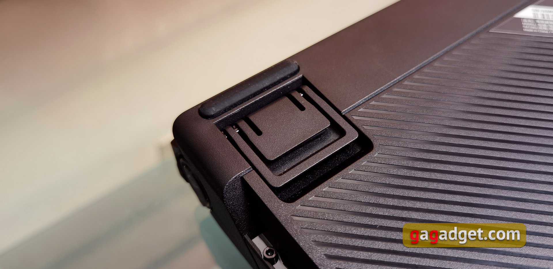 ASUS ROG Azoth review: een compromisloos mechanisch toetsenbord voor gamers dat je niet zou verwachten-23 ASUS ROG Azoth review: een compromisloos mechanisch toetsenbord voor gamers dat je niet zou verwachten-23