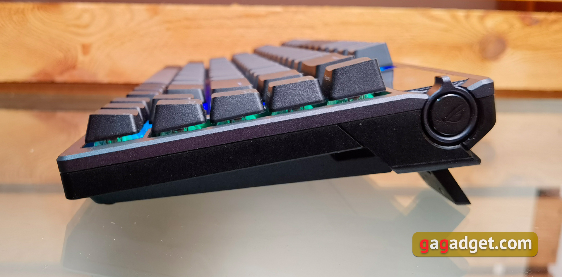 ASUS ROG Azoth review: een compromisloos mechanisch toetsenbord voor gamers dat je niet zou verwachten-32 ASUS ROG Azoth review: een compromisloos mechanisch toetsenbord voor gamers dat je niet zou verwachten-32