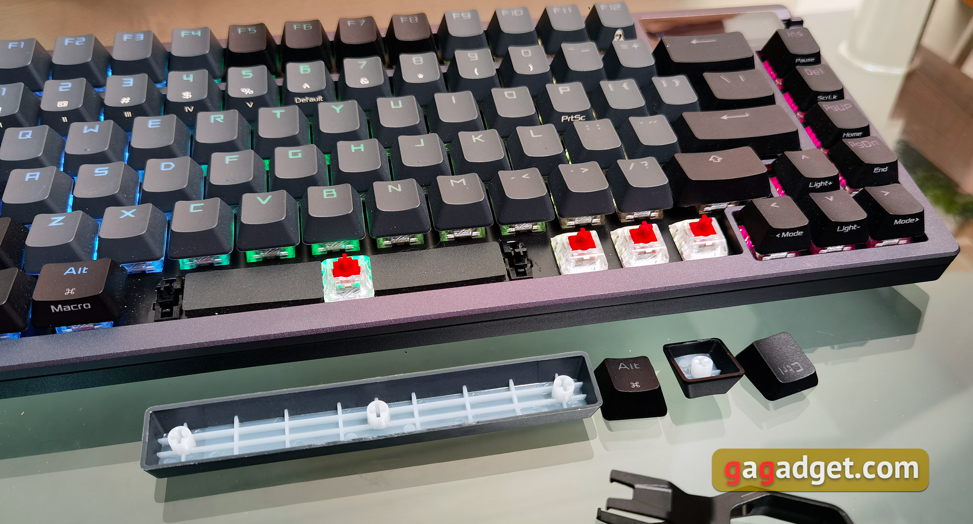 ASUS ROG Azoth review: een compromisloos mechanisch toetsenbord voor gamers dat je niet zou verwachten-40 ASUS ROG Azoth review: een compromisloos mechanisch toetsenbord voor gamers dat je niet zou verwachten-40