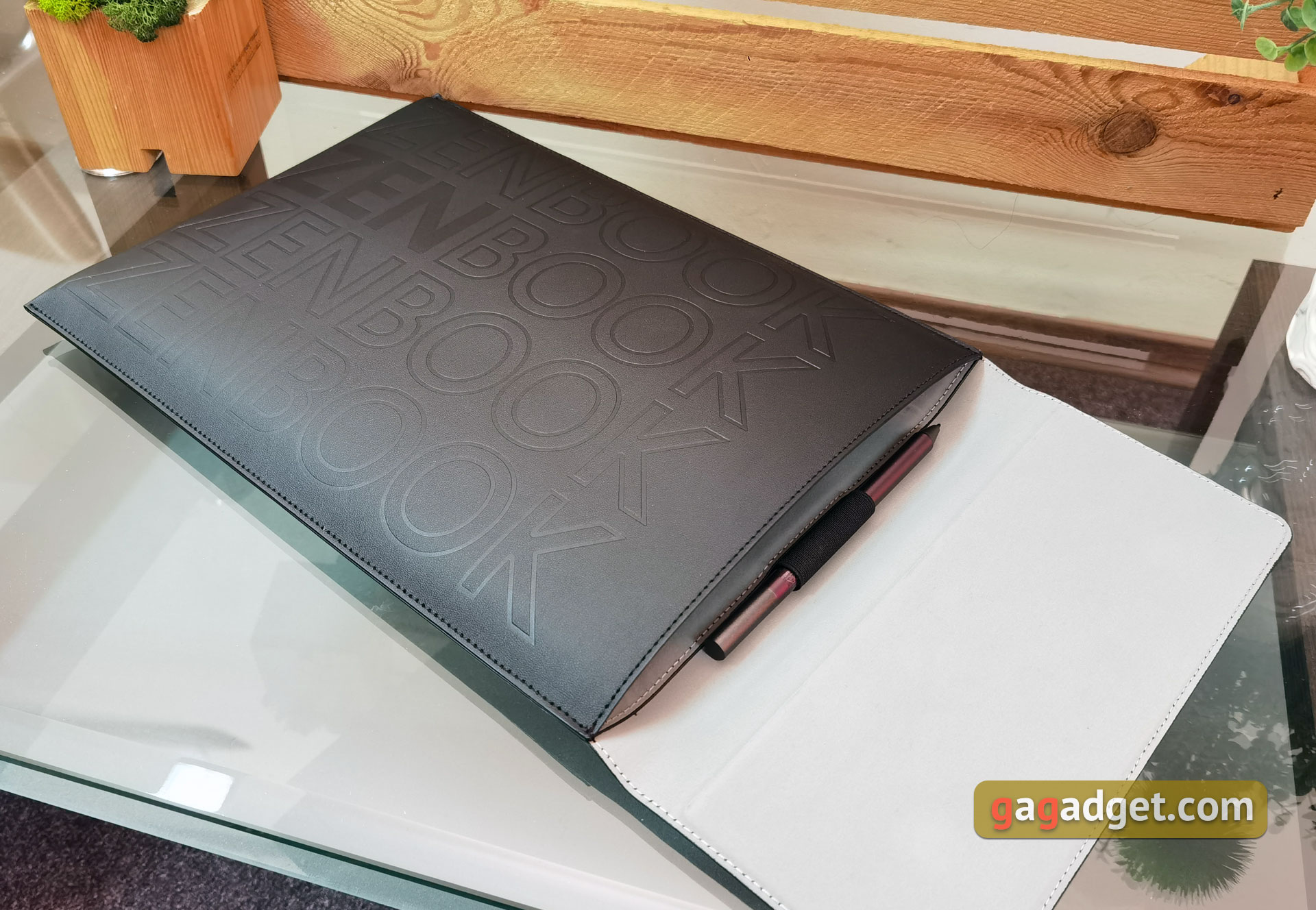 ASUS Zenbook 14 Flip OLED (UP5401E) Overzicht: een krachtige Ultrabook Transformer met OLED-scherm-4 ASUS Zenbook 14 Flip OLED (UP5401E) Overzicht: een krachtige Ultrabook Transformer met OLED-scherm-4