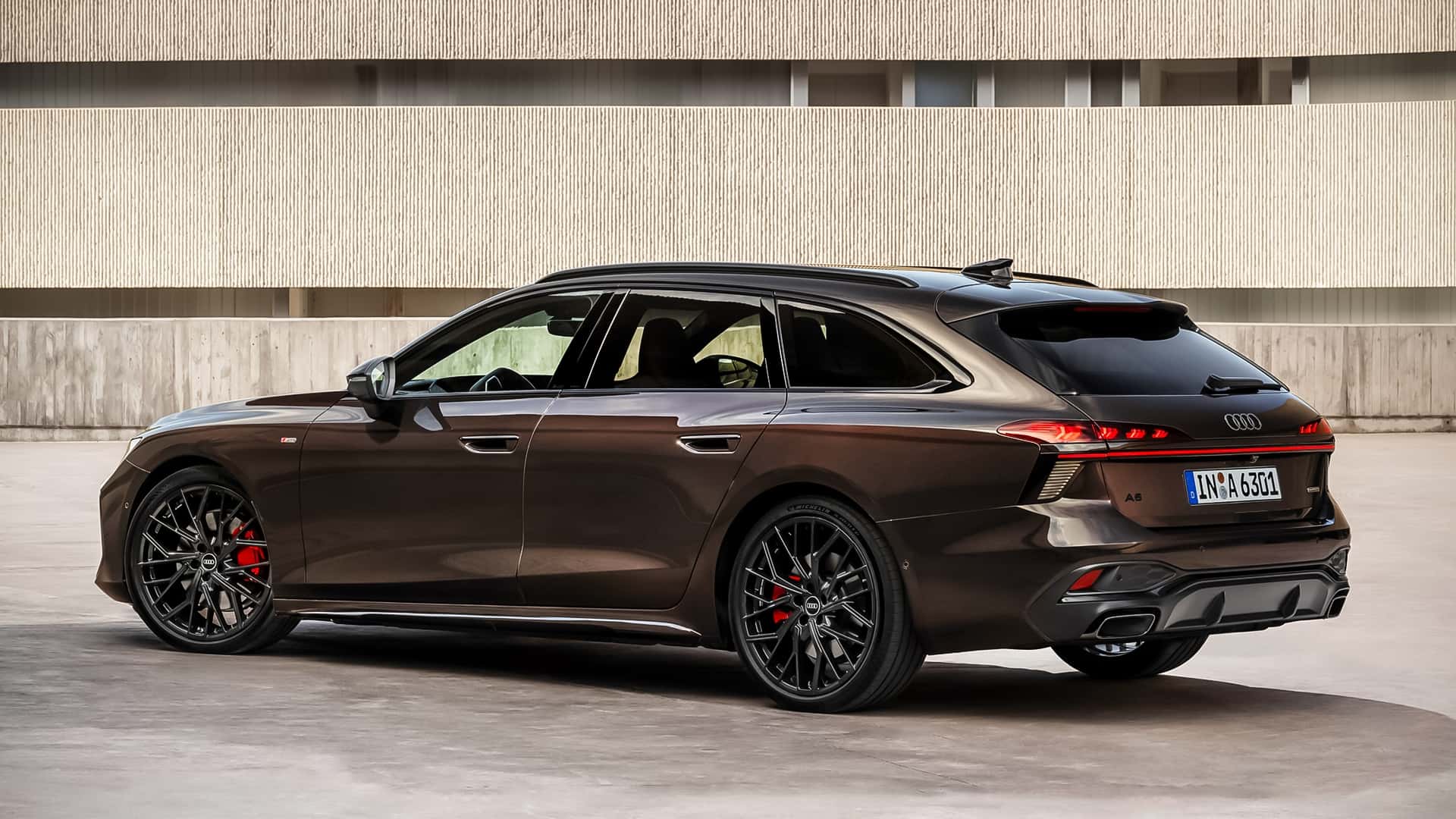 Audi A6 Avant 2025 - achteraanzicht Audi A6 Avant 2025 - achteraanzicht