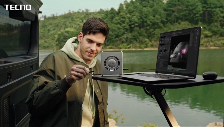 Tecno MegaBook S14 op MWC 2025 Tecno MegaBook S14 laptop