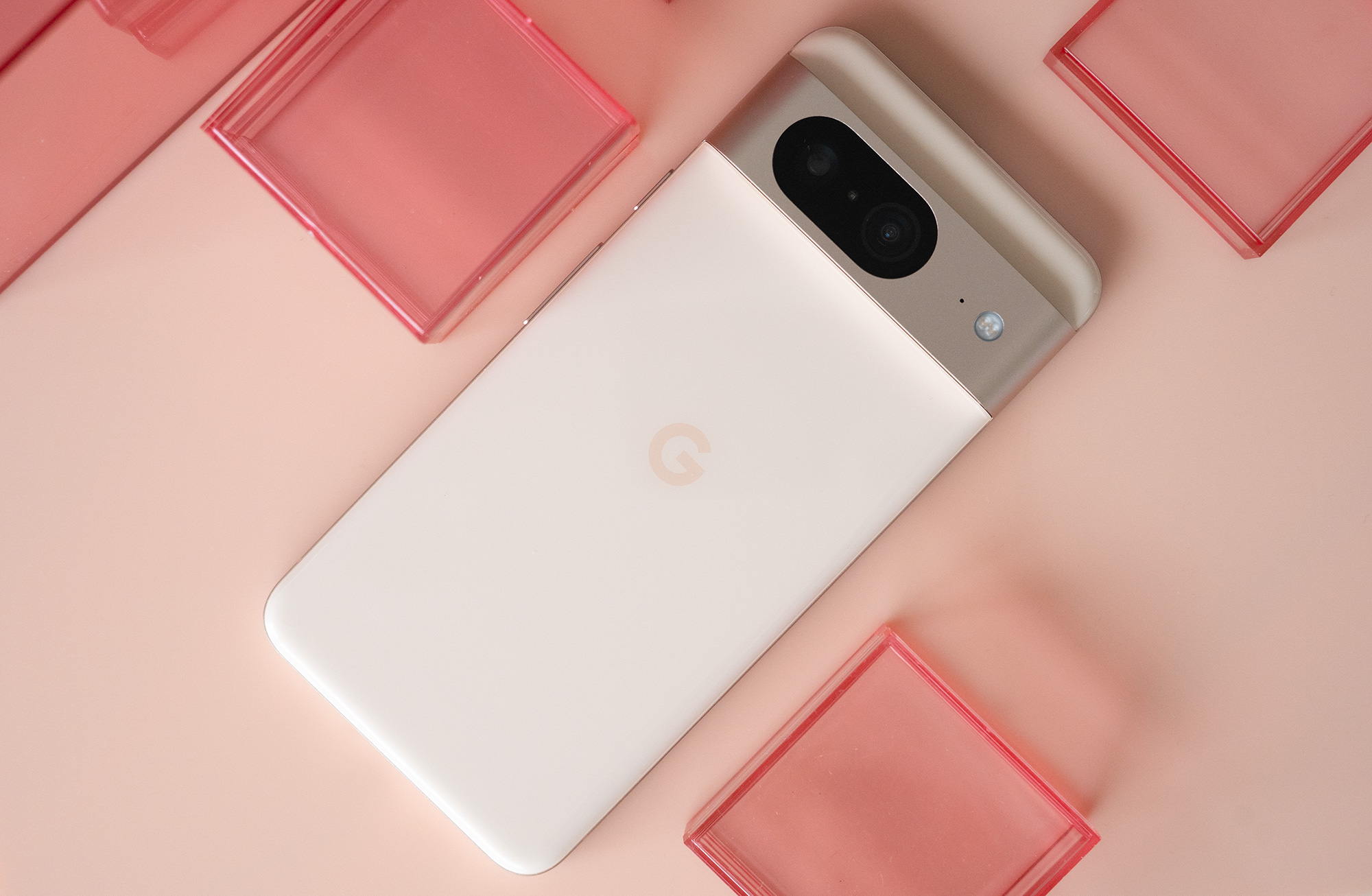 Google zal de Pixel 8 toch toestaan kunstmatige intelligentie te gebruiken op het apparaat Google zal de Pixel 8 toch toestaan kunstmatige intelligentie te gebruiken op het apparaat