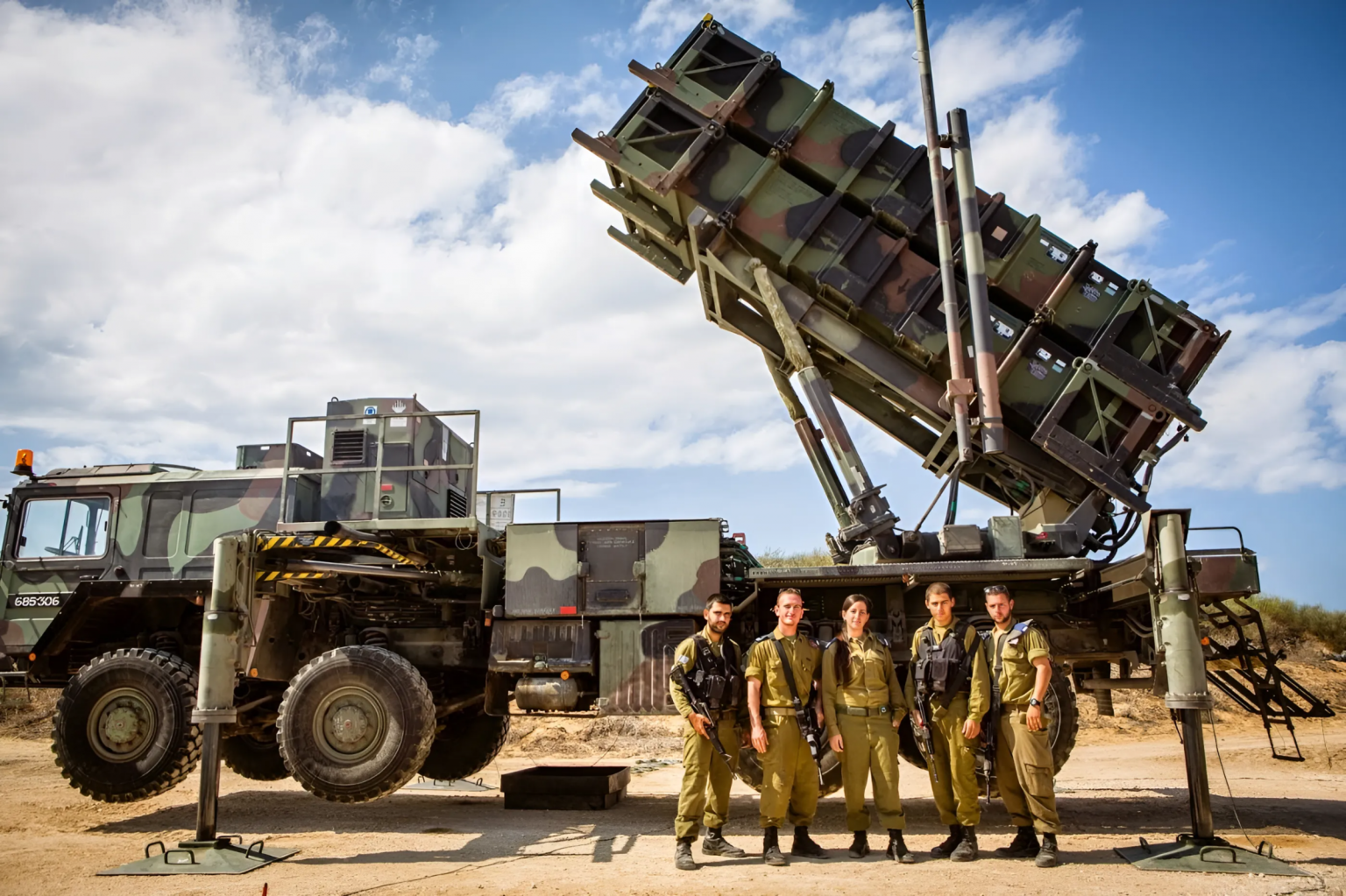 IDF-soldaten bij een Patriot PAC-2 lanceerinrichting voor grond-luchtraketten. Illustratie: Israëlische Strijdkrachten