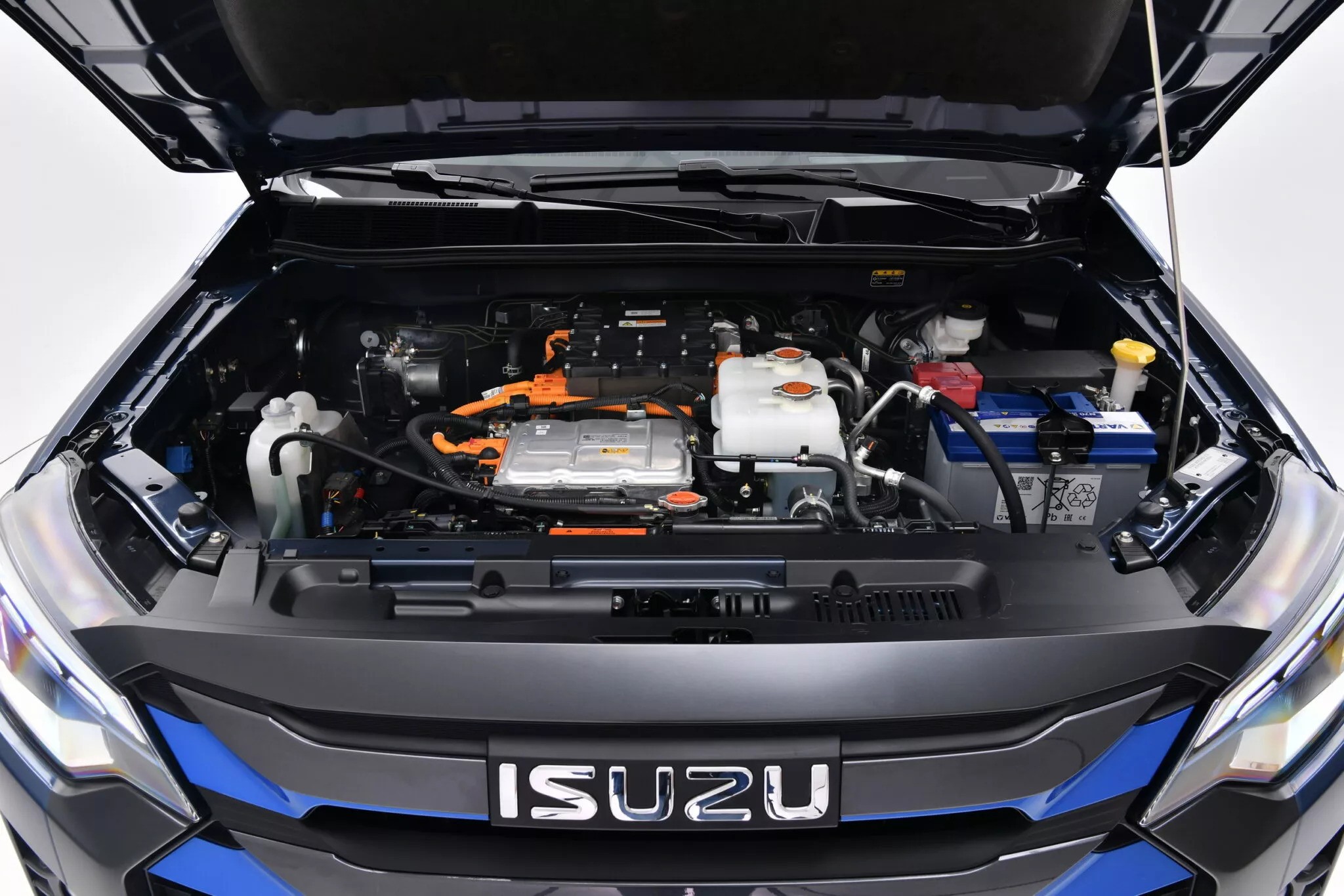 Isuzu D-Max EV in beweging