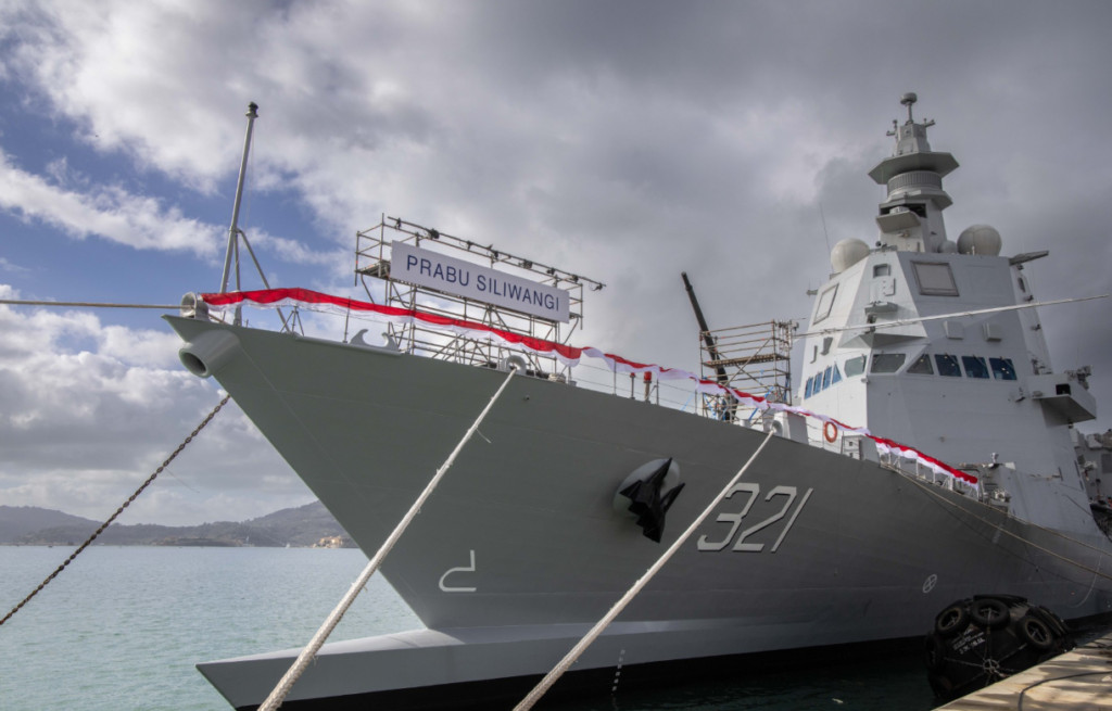 KRI Prabu Siliwangi (321) van de Indonesische marine KRI Prabu Siliwangi (321) van de Indonesische marine