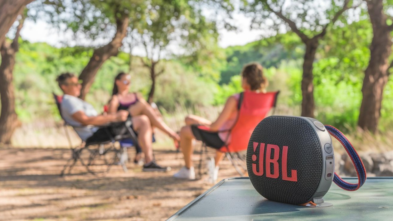 grote jbl-luidspreker grote jbl-luidspreker
