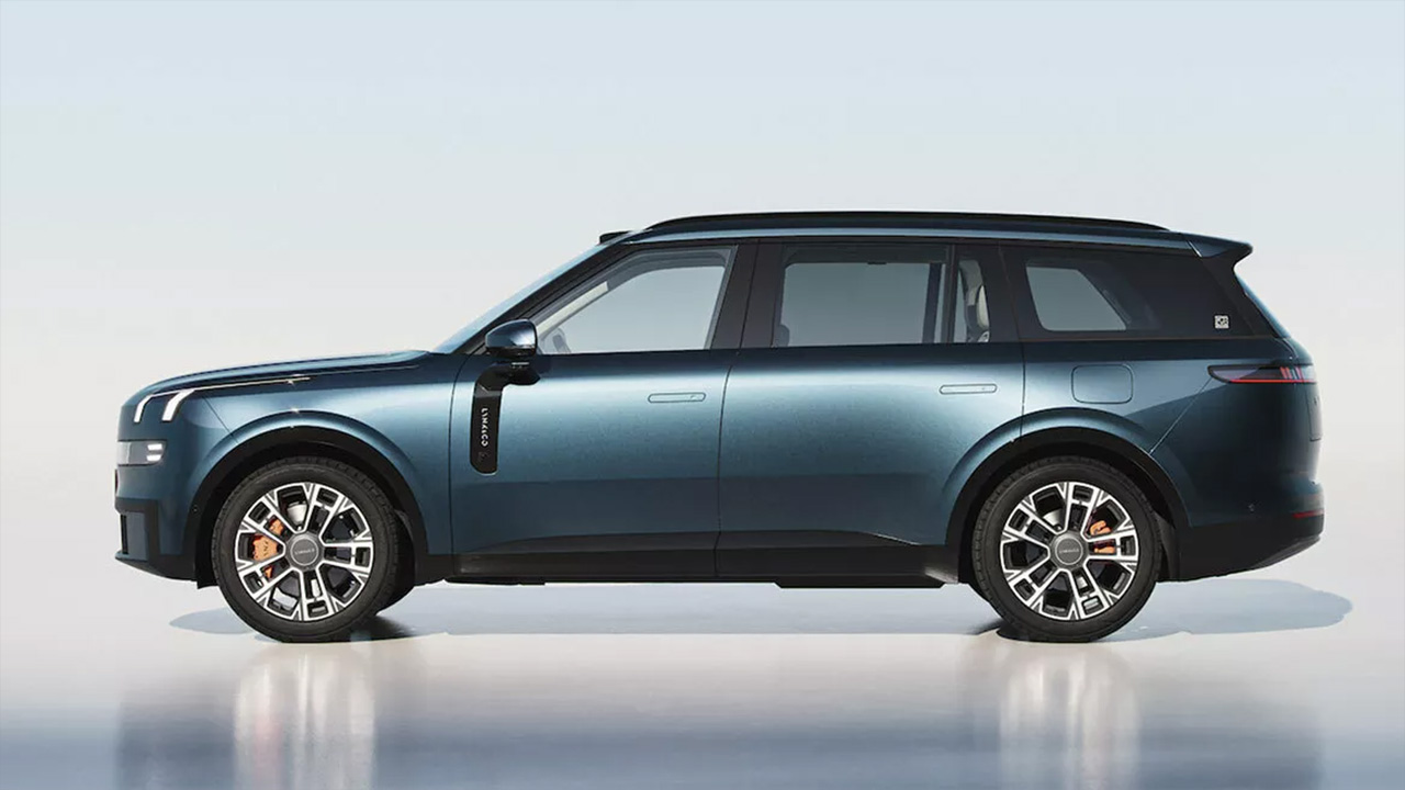Lynk Co 900 vanaf de hoek Lynk Co 900 vanaf de hoek