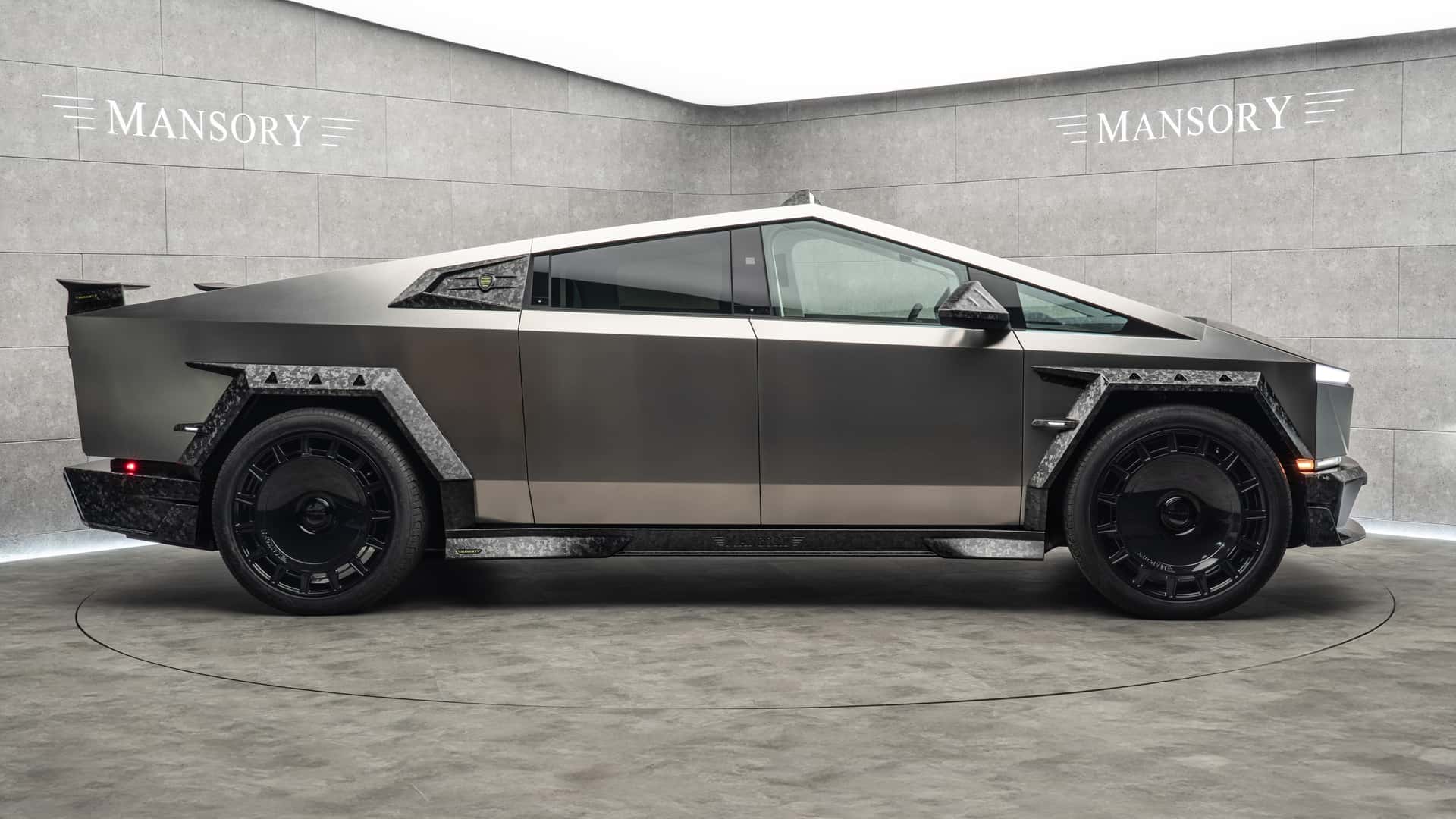 Mansory Verlenging Tesla Cybertruck Vooraanzicht Mansory Verlenging Tesla Cybertruck Vooraanzicht