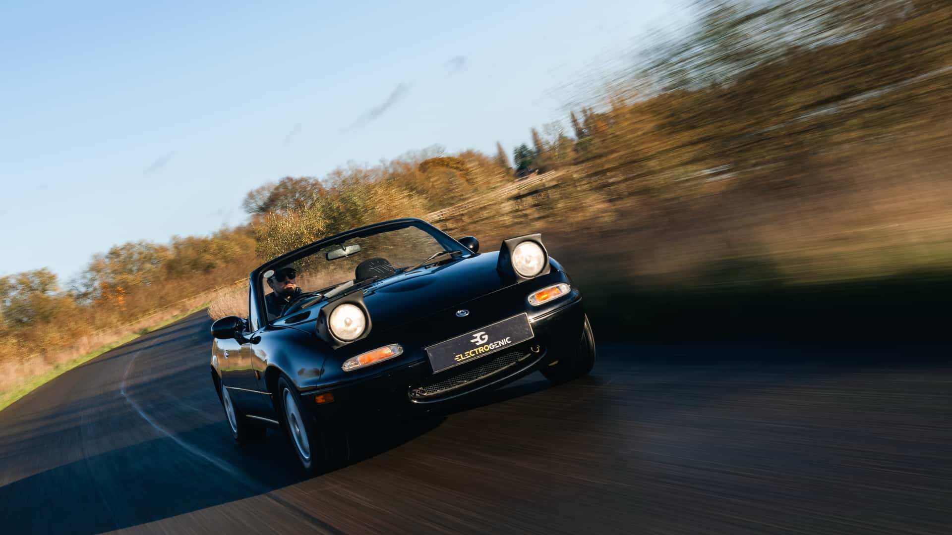 Geëlektrificeerde Mazda MX-5 NA - algemeen beeld Geëlektrificeerde Mazda MX-5 NA - algemeen beeld