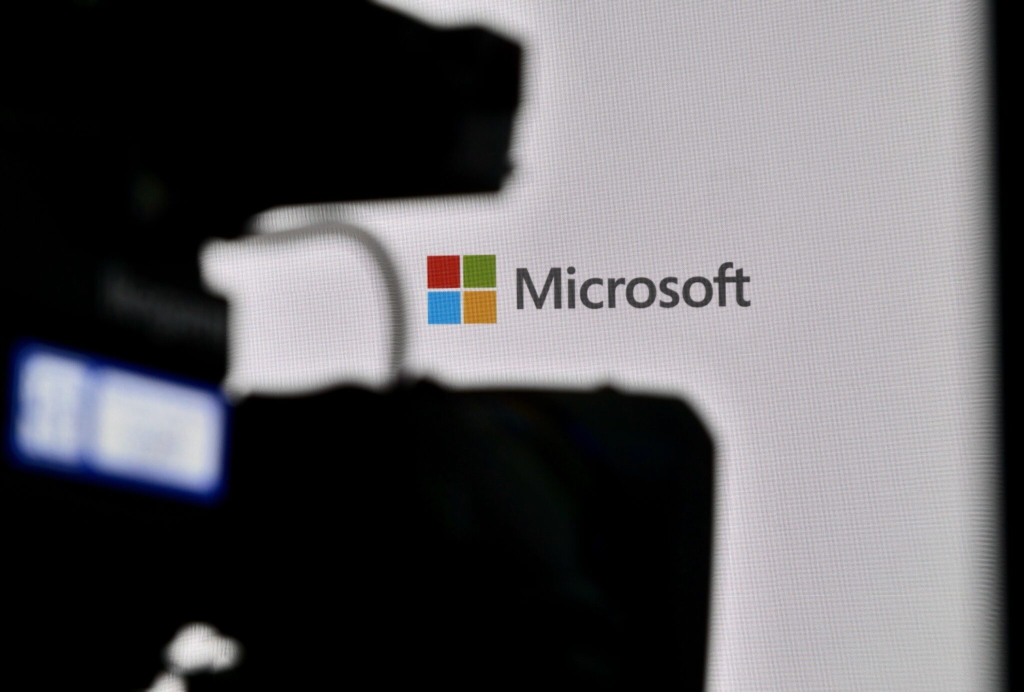 Microsoft probeerde de kwetsbaarheid in DALL-E te verbergen, aldus een medewerker van het bedrijf Microsoft probeerde de kwetsbaarheid in DALL-E te verbergen, aldus een medewerker van het bedrijf