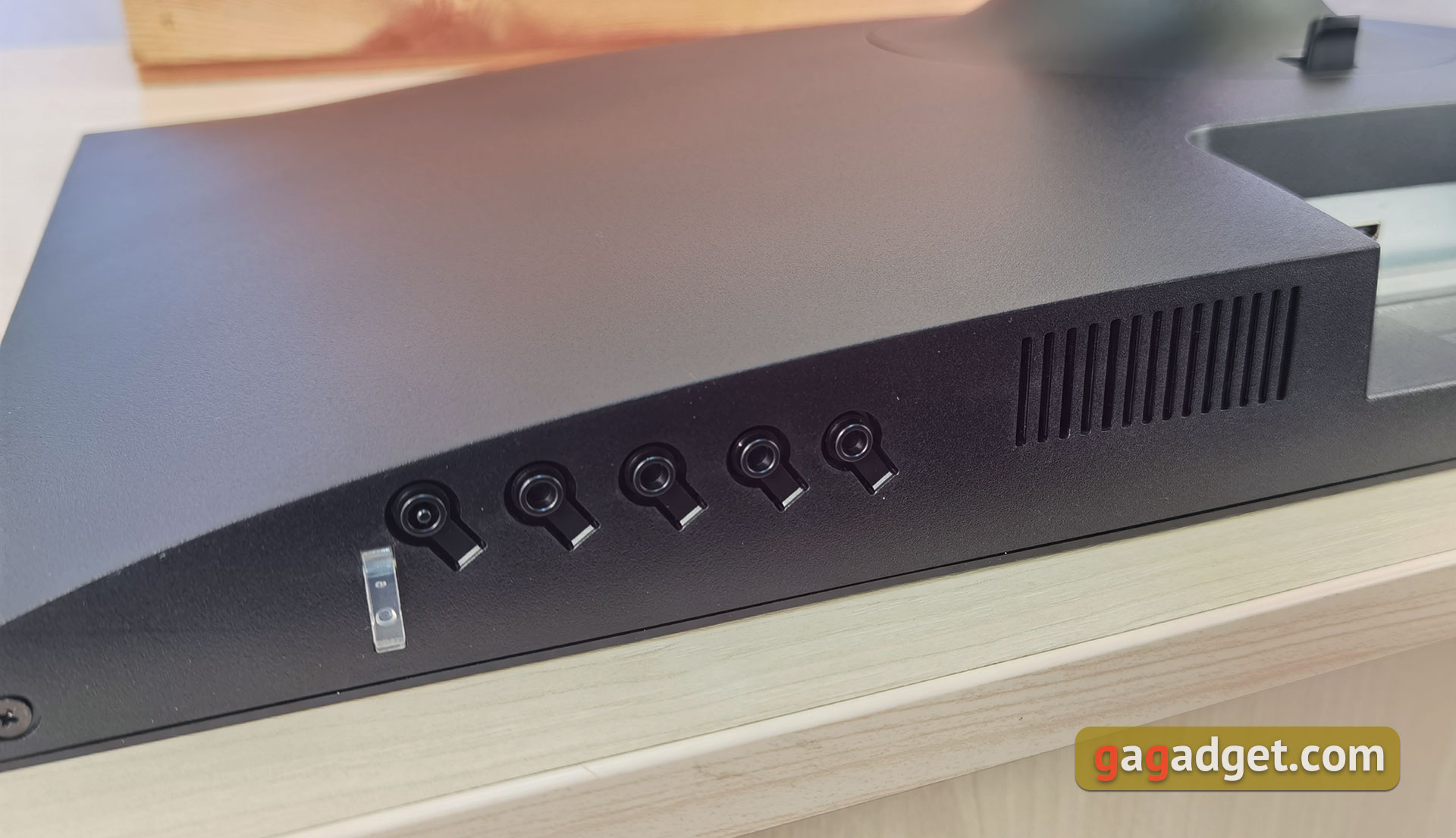 MSI Modern MD271P Overzicht: 75Hz kantoormonitor-11 MSI Modern MD271P Overzicht: 75Hz kantoormonitor-11