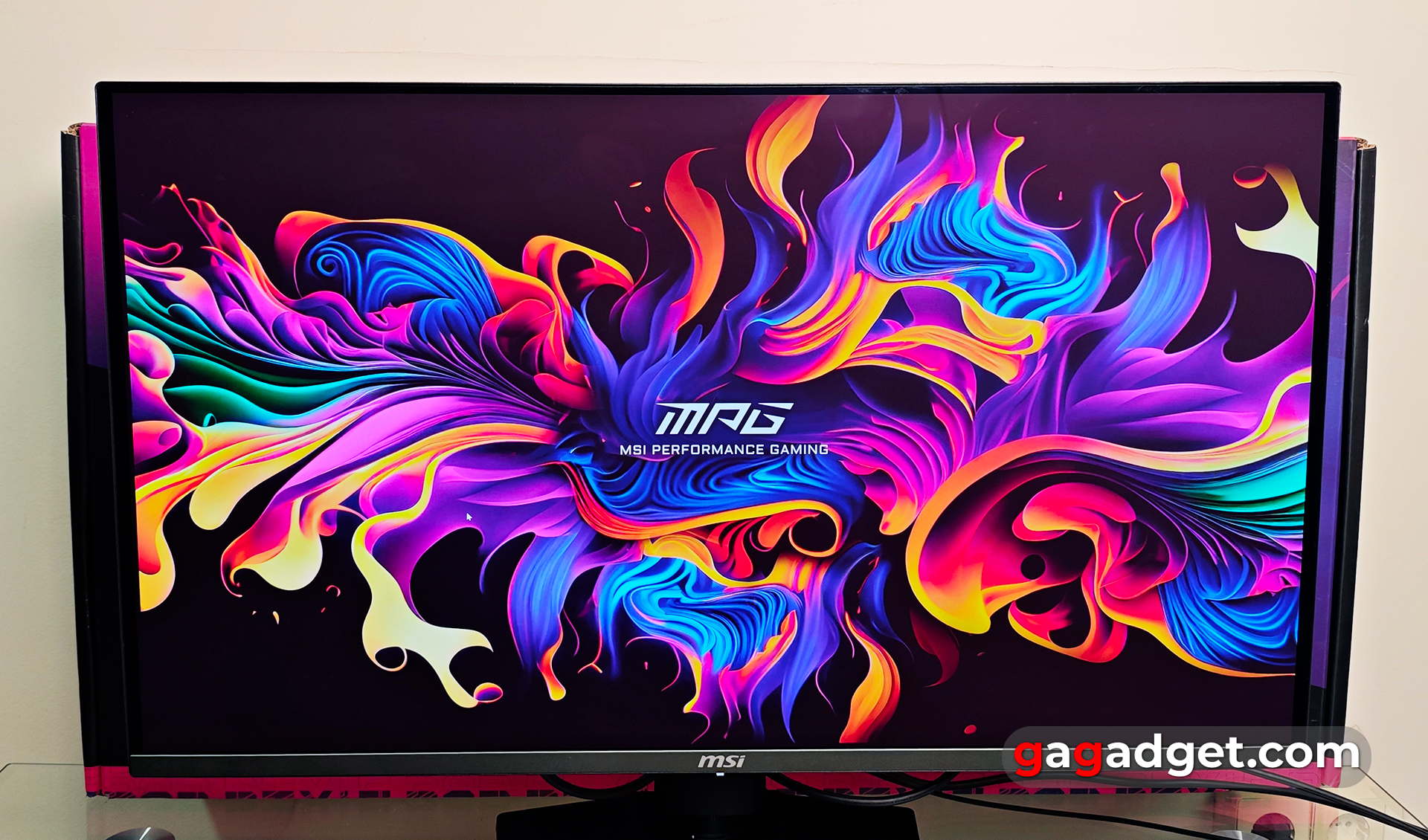 Огляд MSI MPG 321URX QD-OLED Огляд MSI MPG 321URX QD-OLED