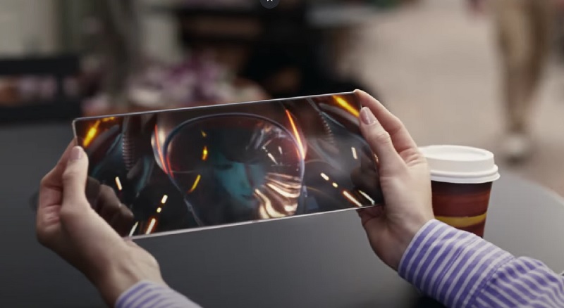 Een blik in de toekomst: Sony liet zien hoe gamepads, smartphones, VR-headsets, 3D-bioscopen en gamingtechnologie er over tien jaar uit zouden kunnen zien-4 Een blik in de toekomst: Sony liet zien hoe gamepads, smartphones, VR-headsets, 3D-bioscopen en gamingtechnologie er over tien jaar uit zouden kunnen zien-4