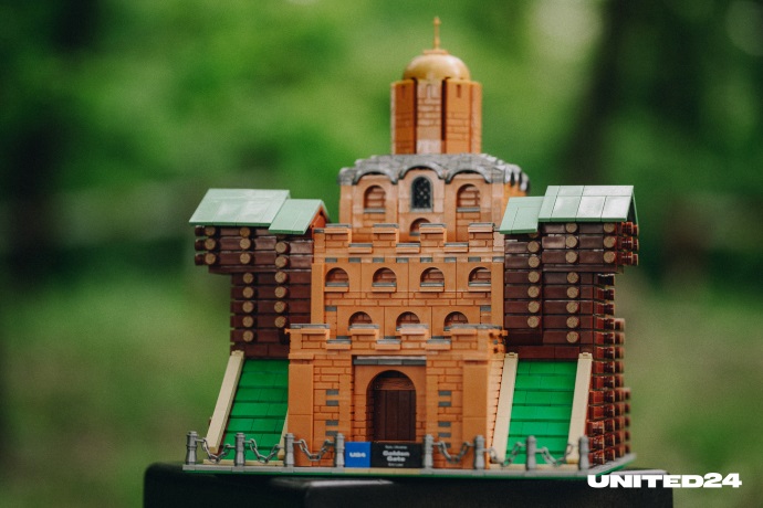 Lego Creators presenteerde samen met het United24 platform exclusieve sets gewijd aan de belangrijkste architectonische monumenten van Oekraïne-4 Lego Creators presenteerde samen met het United24 platform exclusieve sets gewijd aan de belangrijkste architectonische monumenten van Oekraïne-4