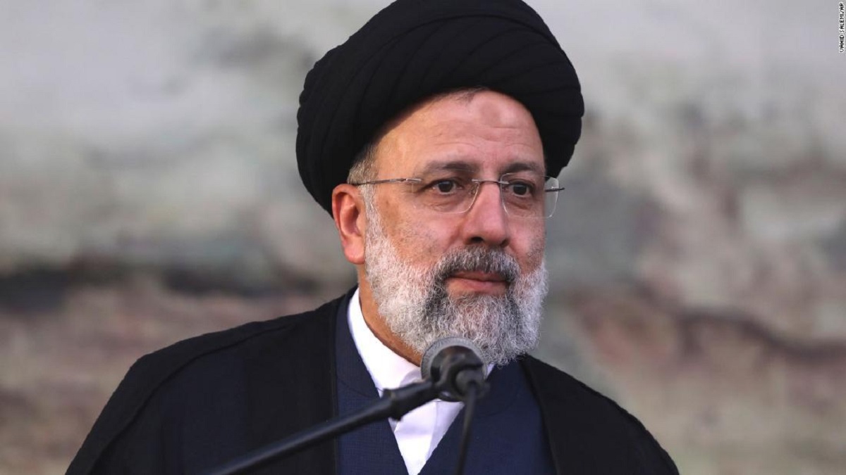Helikopter van Iraanse president stort neer: al meer dan zeven uur geen nieuws over Ebrahim Raisi en zijn metgezellen Helikopter van Iraanse president stort neer: al meer dan zeven uur geen nieuws over Ebrahim Raisi en zijn metgezellen