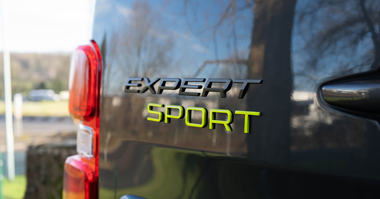 Peugeot Expert Sport met 18-inch lichtmetalen velgen Peugeot Expert Sport met 18-inch lichtmetalen velgen