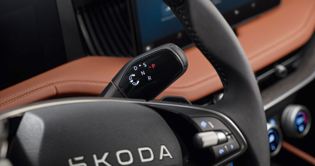 Škoda Superb transmissie selectiehendel Škoda Superb transmissiekeuzeschakelaar - nieuwe stijl en technologie