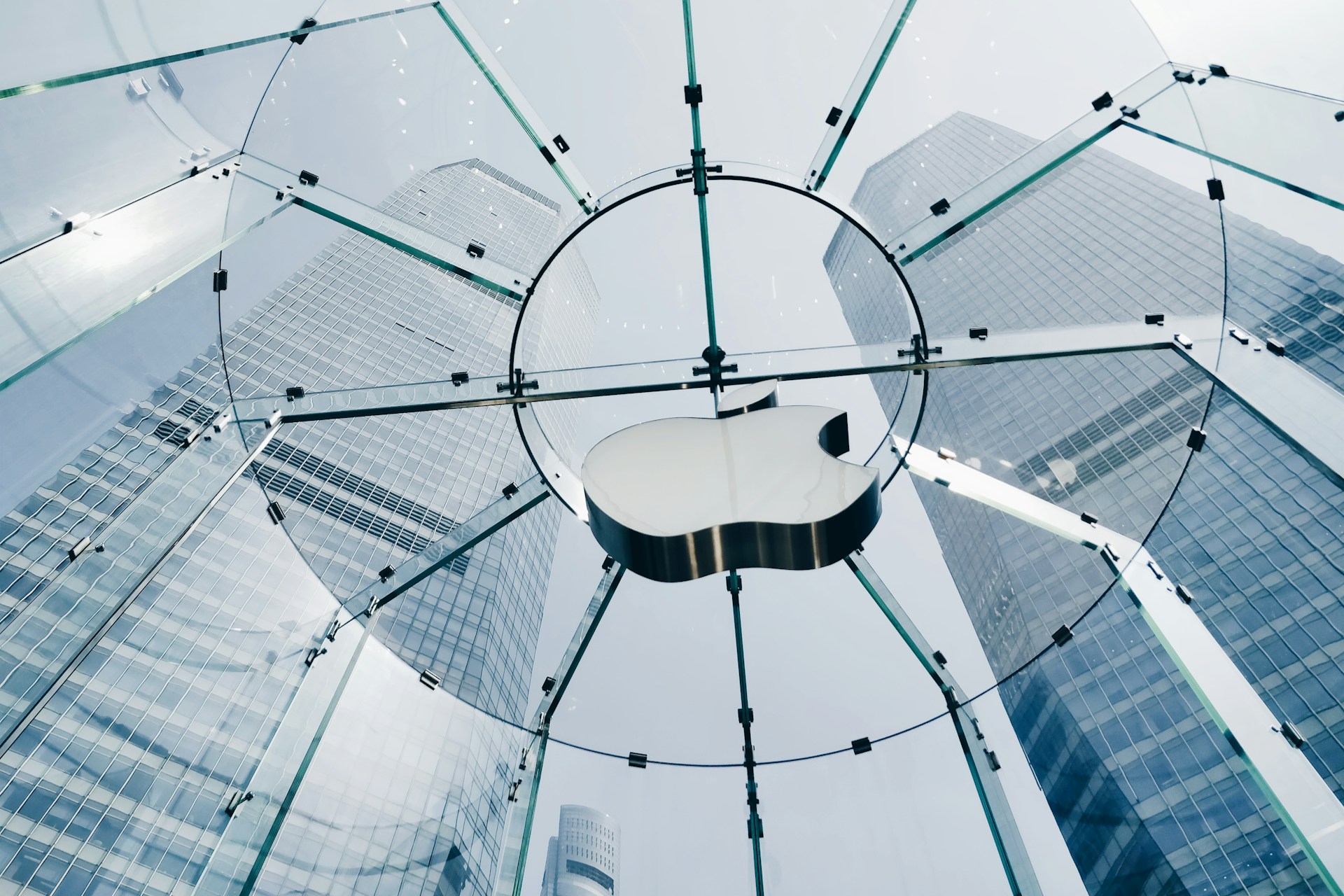 Apple sluit miljoenenovereenkomst met Shutterstock om AI-modellen te trainen Apple sluit miljoenenovereenkomst met Shutterstock om AI-modellen te trainen