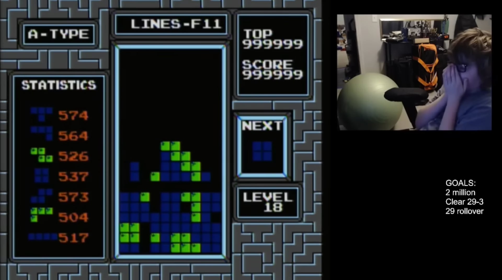 De 13-jarige Willis Gibson uit de VS is de eerste persoon die AL het Tetris-spel heeft voltooid (video) De 13-jarige Willis Gibson uit de VS is de eerste persoon die AL het Tetris-spel heeft voltooid (video)