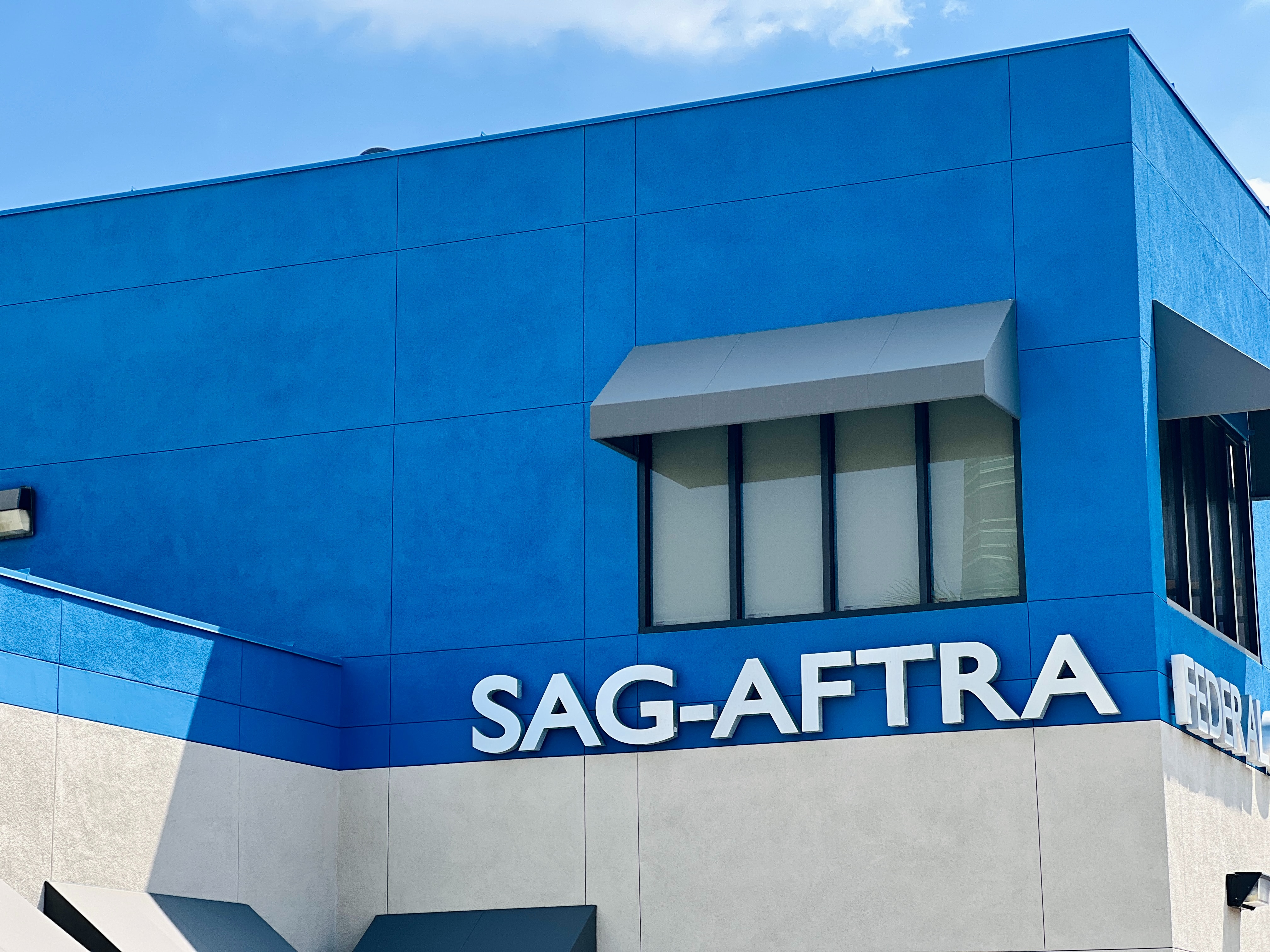 SAG-AFTRA geeft toestemming voor het gebruik van kunstmatige intelligentie voor stemacteren in videogames in samenwerking met Replica Studios SAG-AFTRA geeft toestemming voor het gebruik van kunstmatige intelligentie voor stemacteren in videogames in samenwerking met Replica Studios