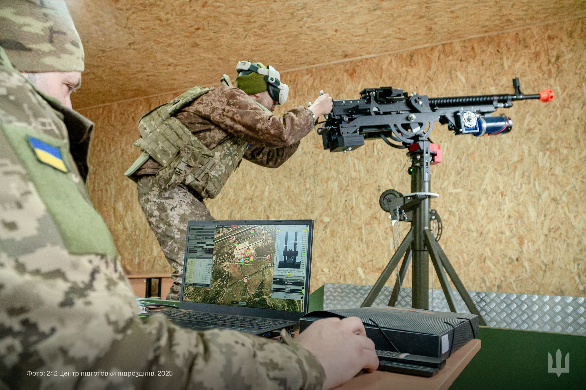 Virtuele training op grote-kaliber wapens Virtuele training op grote-kaliber wapens